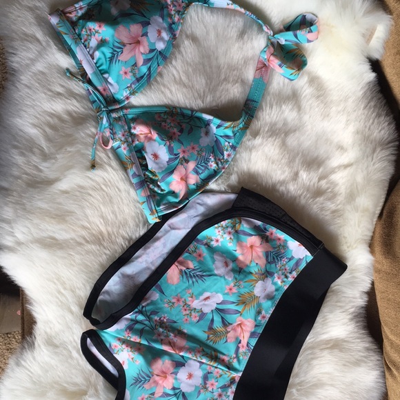 BODY GLOVE WOMEN SWIMMING SUIT SIZE MEDUIM - Picture 2 of 5